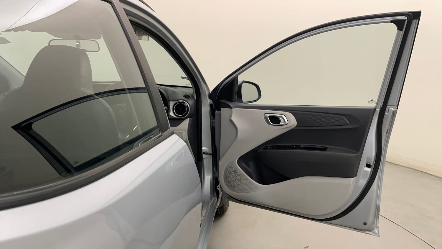 Used 2022 Hyundai Grand i10 Nios Sportz AMT 1.2 Kappa VTVT Petrol Automatic interior RIGHT FRONT DOOR OPEN VIEW