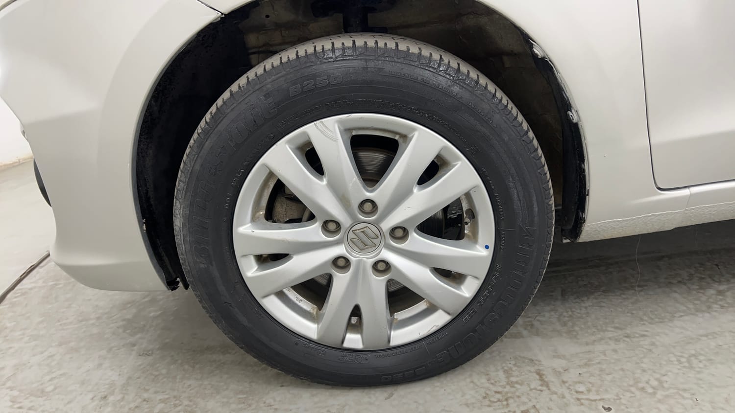 Used 2018 Maruti Suzuki Ertiga ZXI+ Petrol Manual tyres LEFT FRONT TYRE RIM VIEW