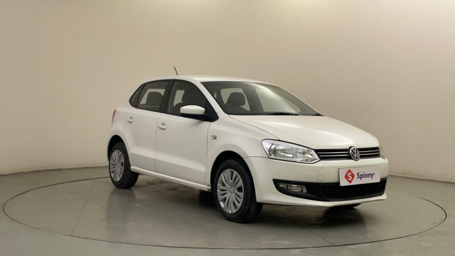 Used 2014 Volkswagen Polo Comfortline 1.2L (D) Diesel Manual exterior RIGHT FRONT CORNER VIEW