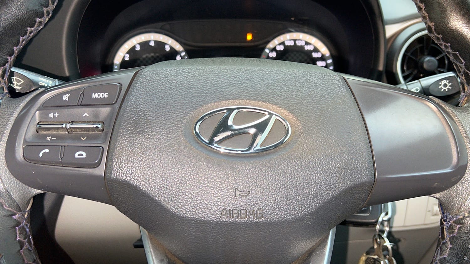 Used 2021 Hyundai Aura S 1.2 AMT Petrol Petrol Automatic top_features Steering mounted controls