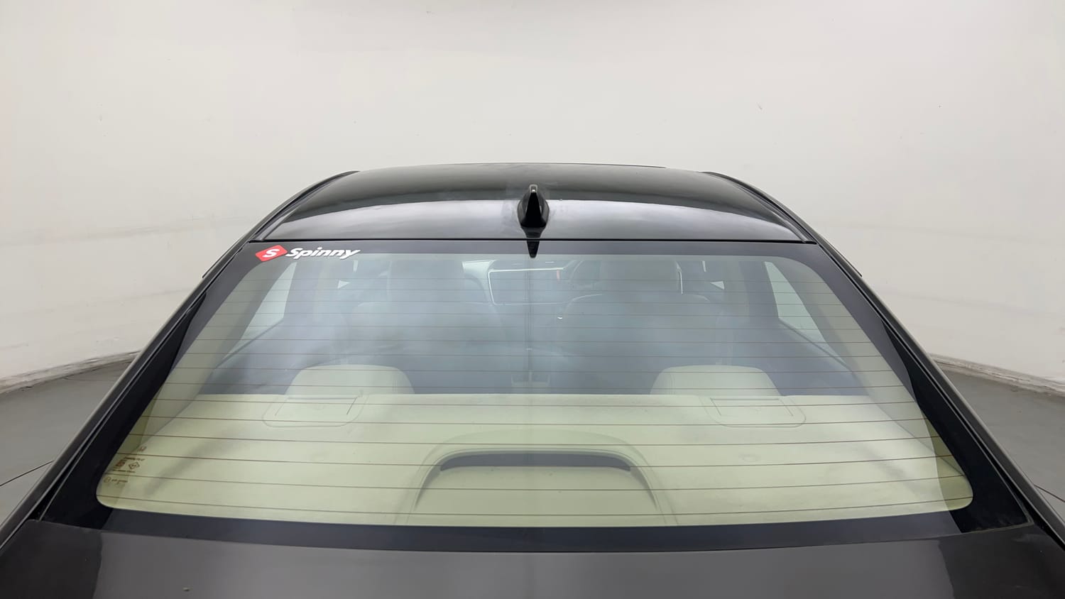 Used 2016 Honda City VX Petrol Manual exterior BACK WINDSHIELD VIEW