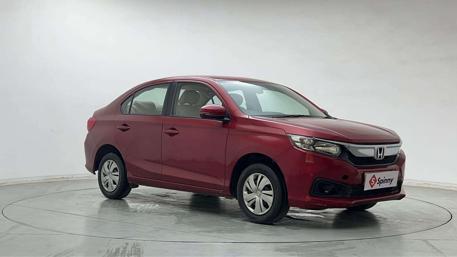 Used 2019 Honda Amaze 1.2 S MT Petrol Petrol Manual exterior RIGHT FRONT CORNER VIEW