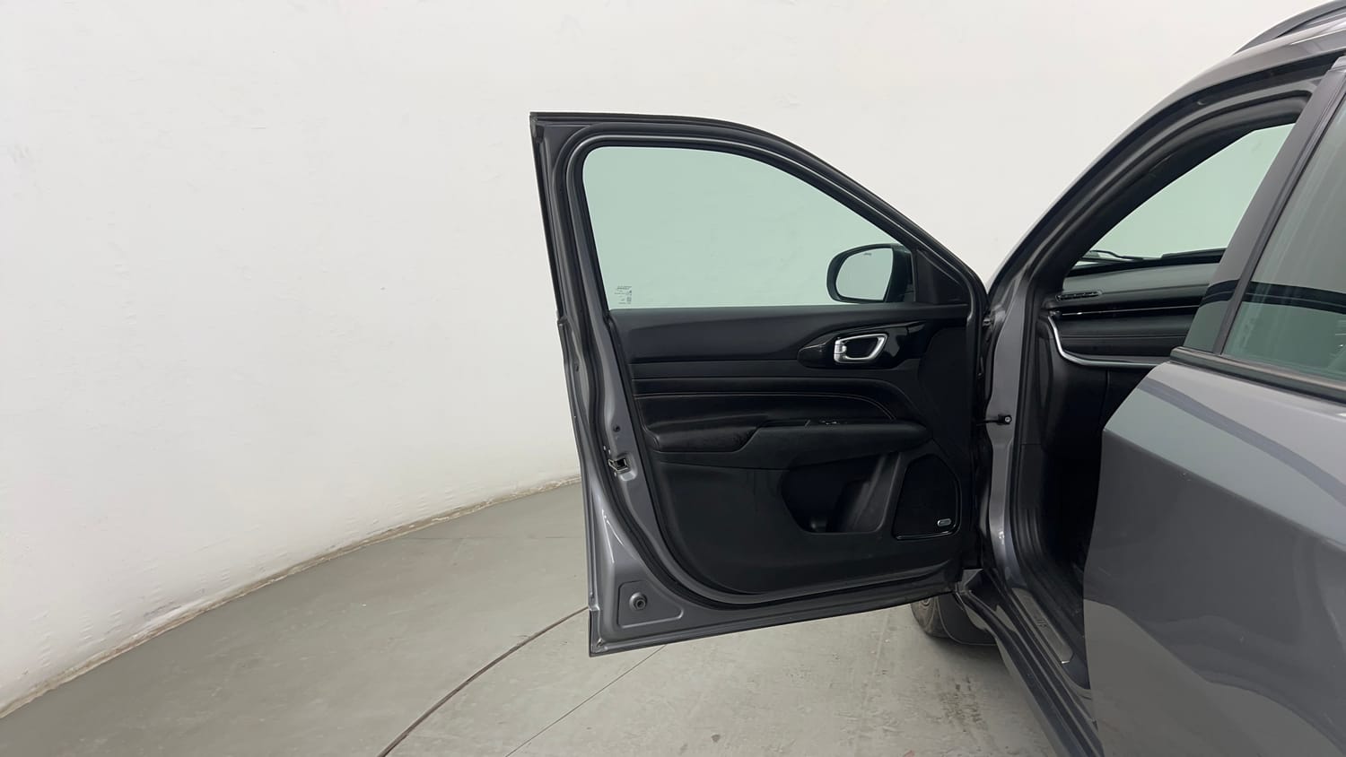 Used 2022 Jeep Compass Model S (O) 1.4 Petrol DCT Petrol Automatic interior LEFT FRONT DOOR OPEN VIEW