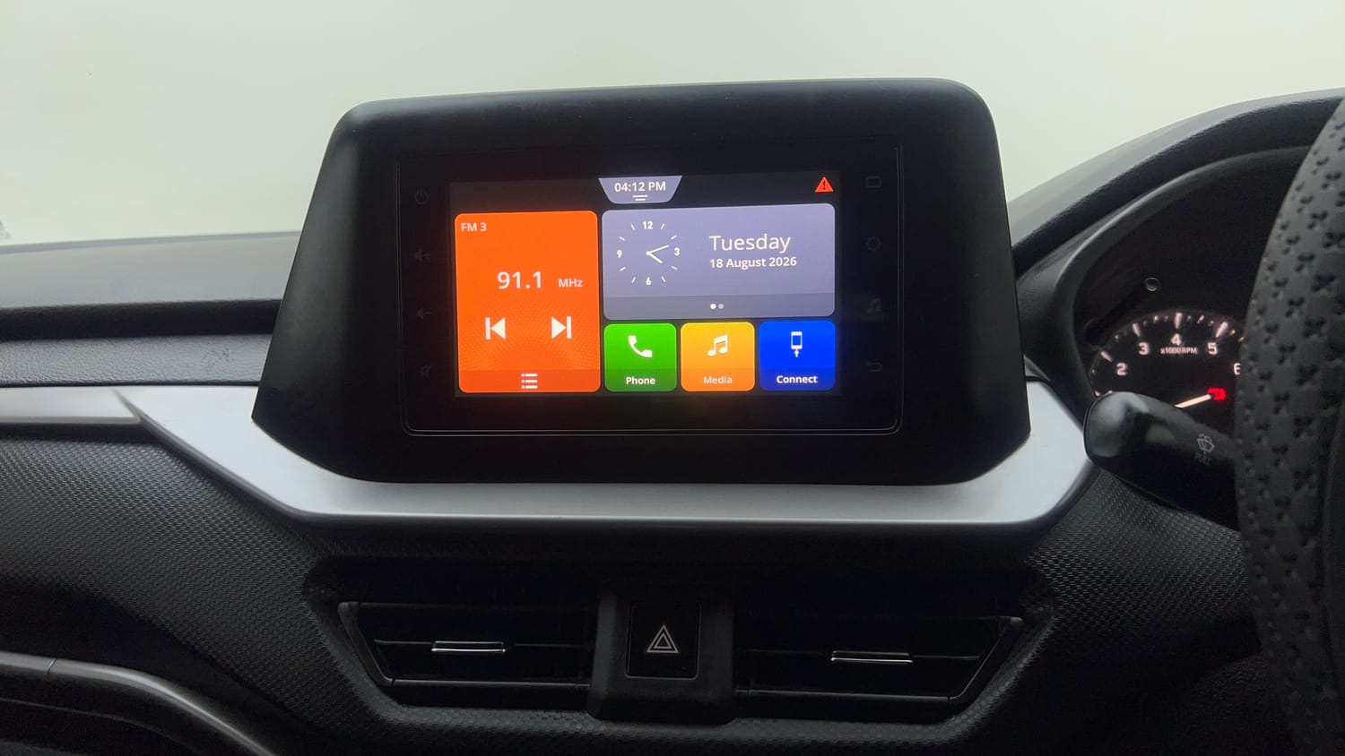 Used 2022 Maruti Suzuki Brezza VXi Petrol Manual top_features Integrated (in-dash) music system