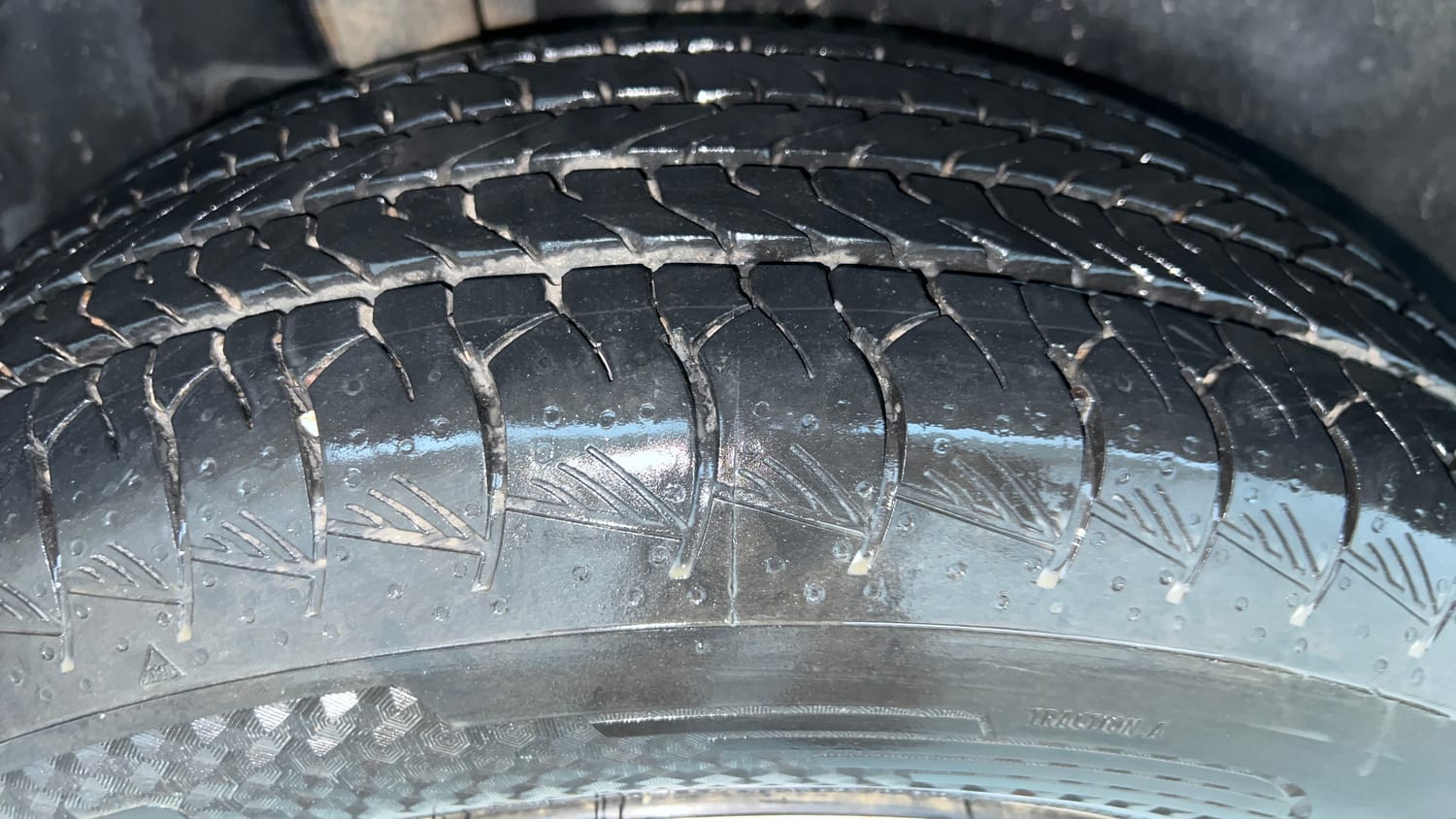 Used 2025 Maruti Suzuki Grand Vitara Delta Smart Hybrid Petrol Manual tyres RIGHT REAR TYRE TREAD VIEW