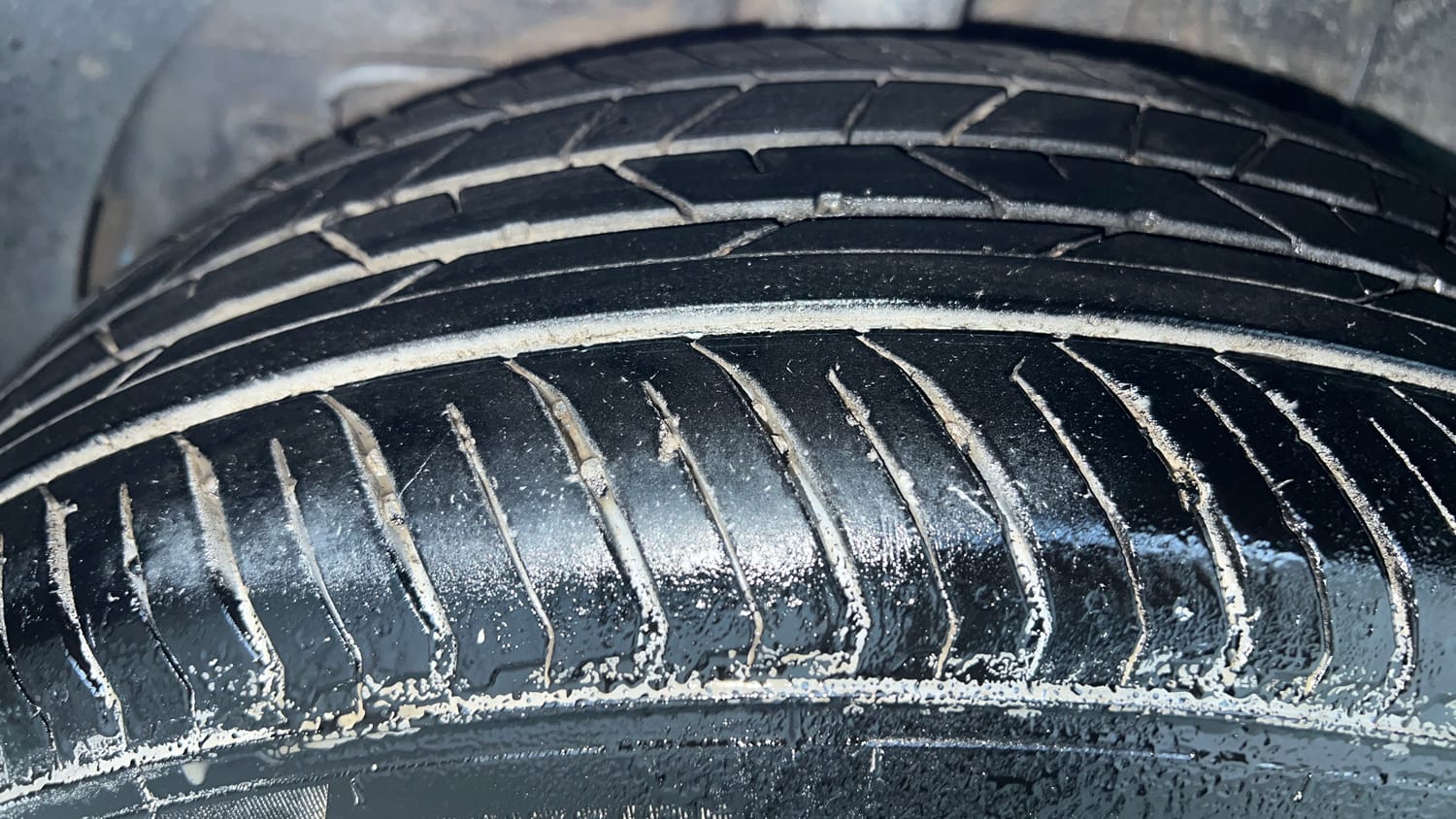 Used 2015 Hyundai Elite i20 Asta 1.2 Petrol Manual tyres RIGHT REAR TYRE TREAD VIEW