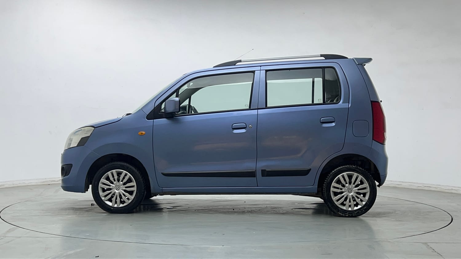 Used 2018 Maruti Suzuki Wagon R VXI Petrol Manual exterior LEFT SIDE VIEW