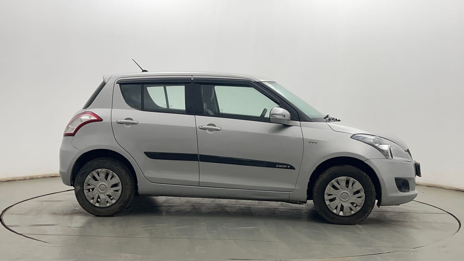 Used 2013 Maruti Suzuki Swift VXi Petrol Manual exterior RIGHT SIDE VIEW