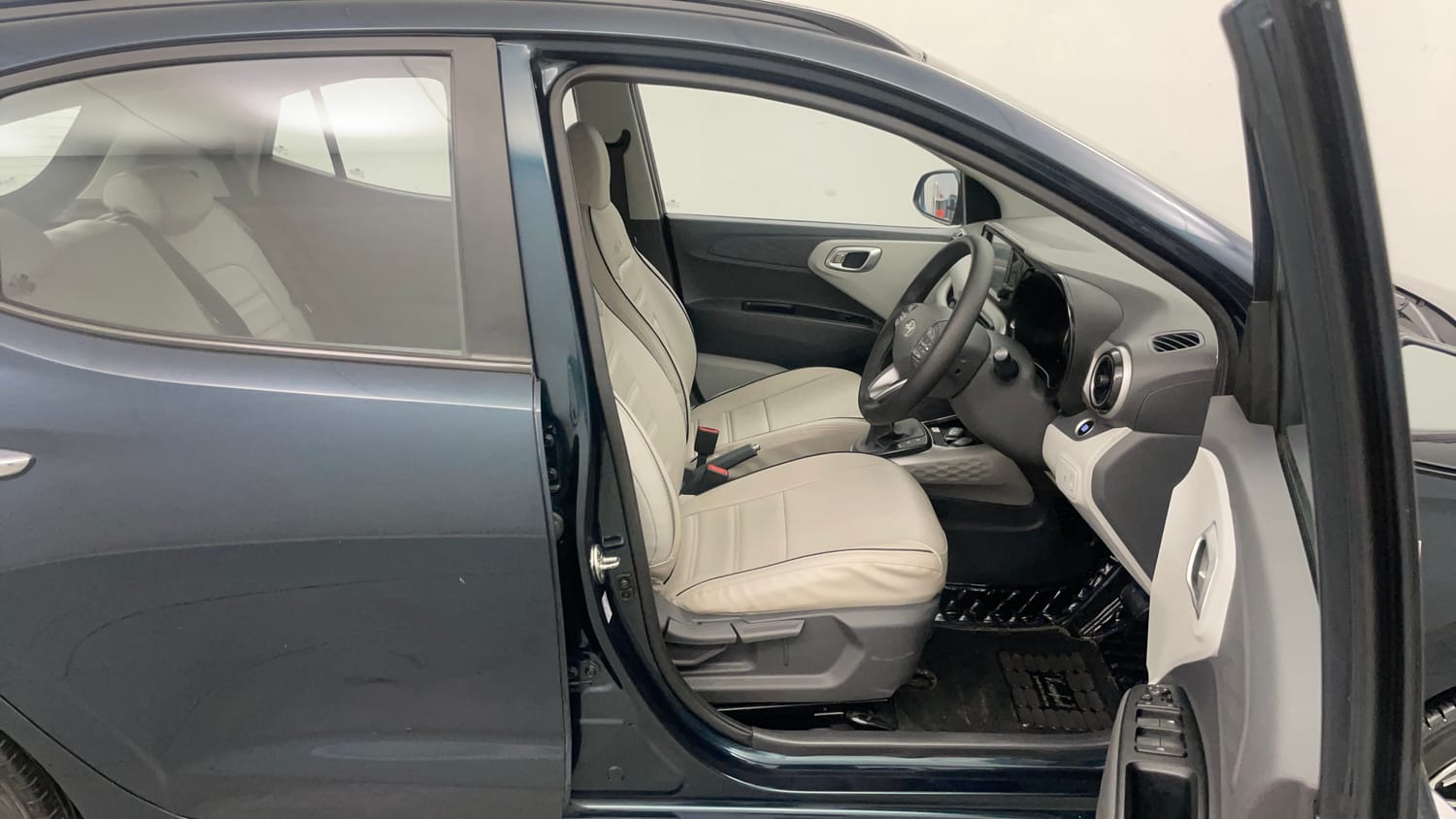 Used 2024 Hyundai Grand i10 Nios Asta 1.2 Kappa AMT Petrol Automatic interior RIGHT SIDE FRONT DOOR CABIN VIEW