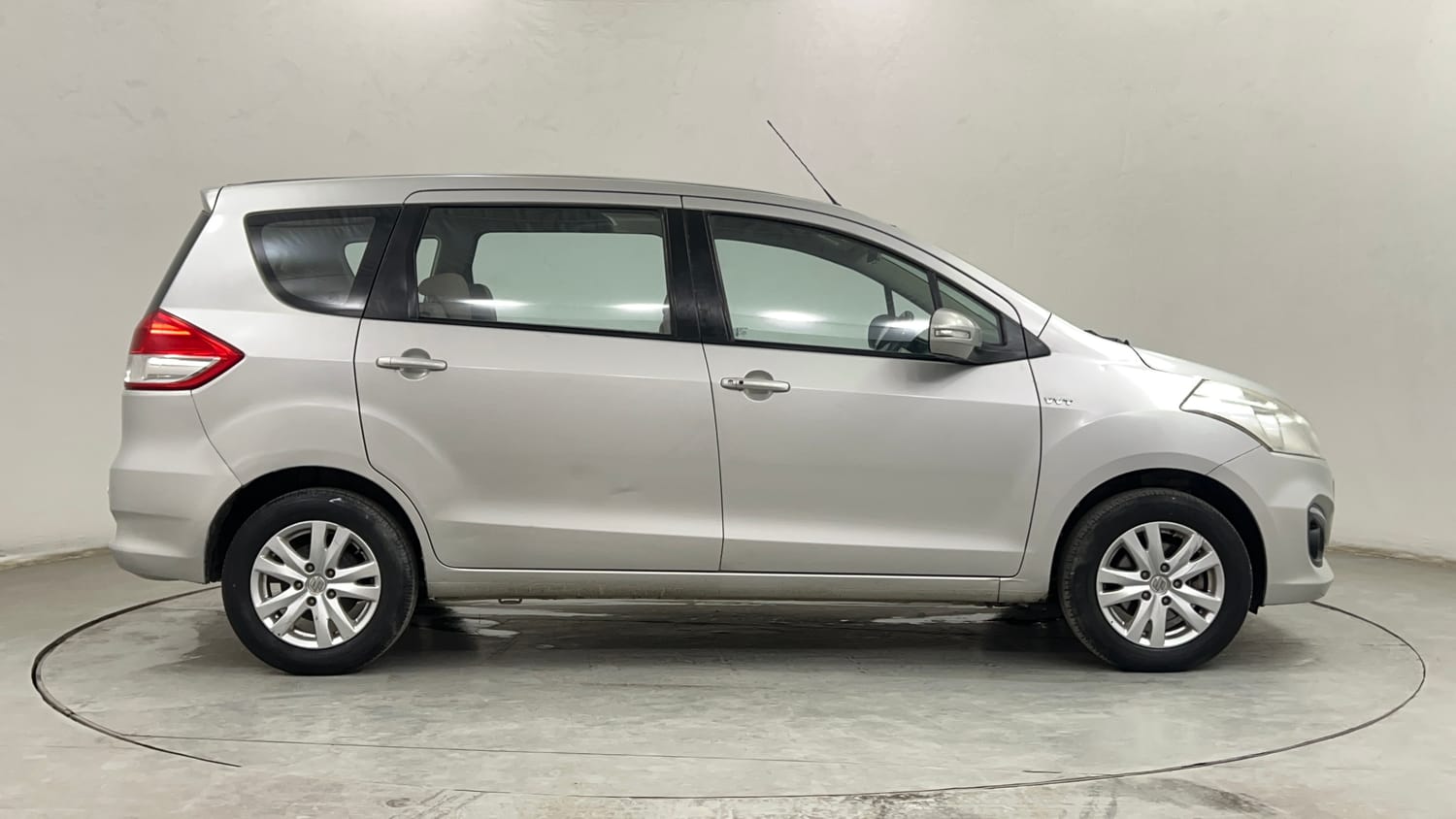 Used 2018 Maruti Suzuki Ertiga ZXI+ Petrol Manual exterior RIGHT SIDE VIEW