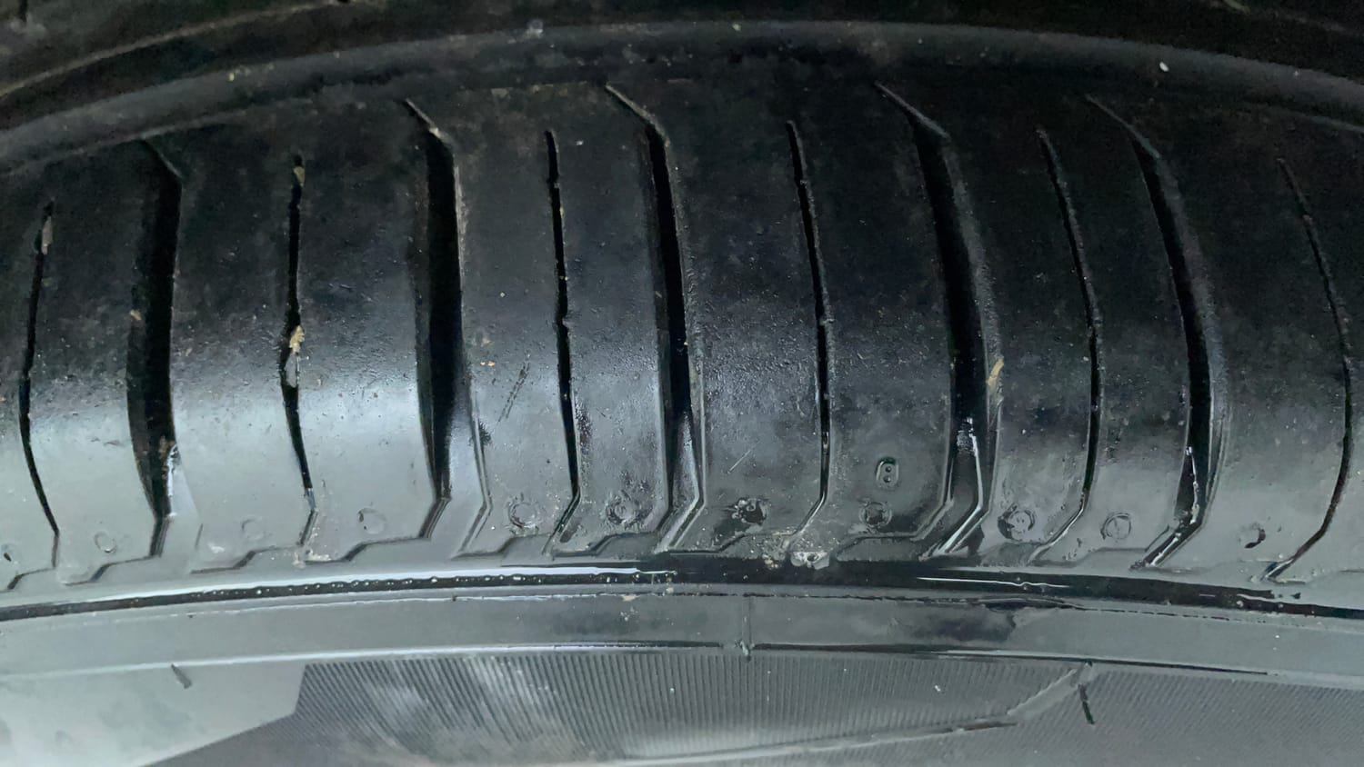 Used 2018 Maruti Suzuki Baleno Delta 1.2 Petrol Manual tyres RIGHT FRONT TYRE TREAD VIEW