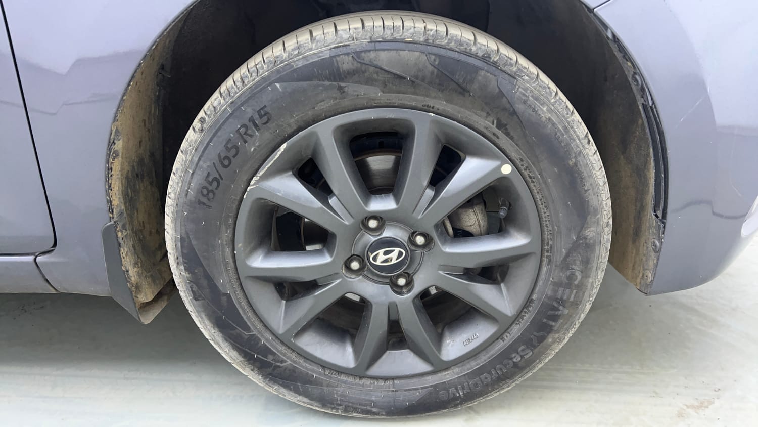 Used 2019 Hyundai Elite i20 Sportz Plus 1.2 Petrol Manual tyres RIGHT FRONT TYRE RIM VIEW