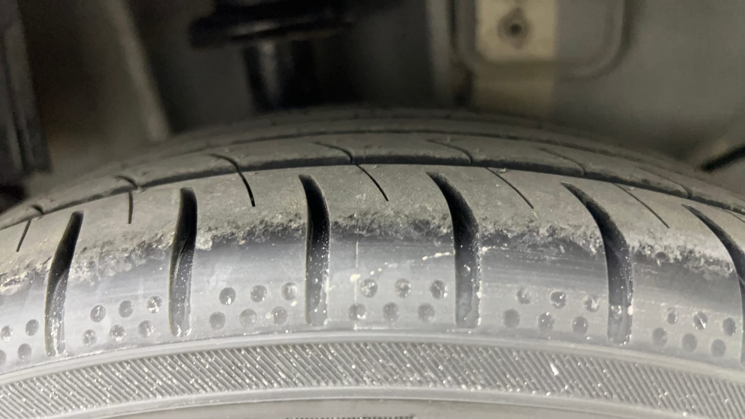 Used 2020 Tata Tiago Revotron XZ Plus Cng (outside fitted) Cng Manual tyres RIGHT REAR TYRE TREAD VIEW
