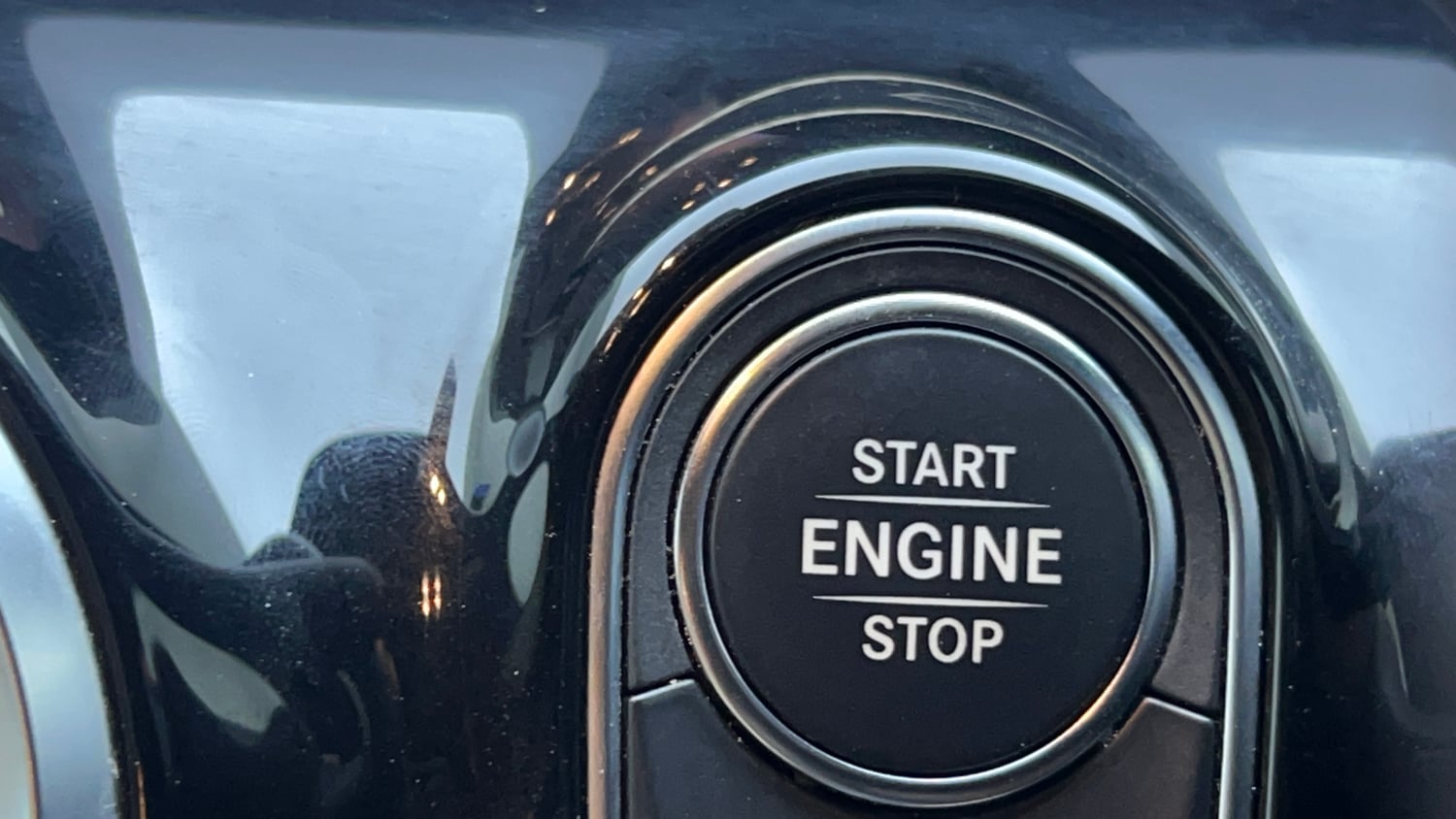 Used 2021 Mercedes-Benz A-Class Limousine 200 Petrol Automatic top_features Keyless start