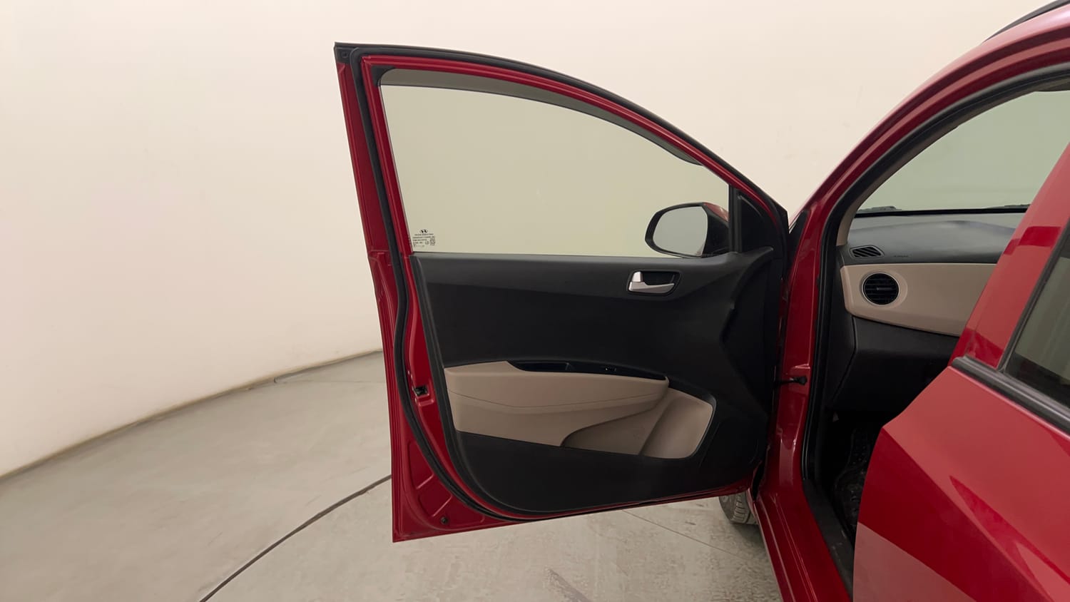 Used 2017 Hyundai Grand i10 Sportz (O) 1.2 Kappa VTVT Petrol Manual interior LEFT FRONT DOOR OPEN VIEW