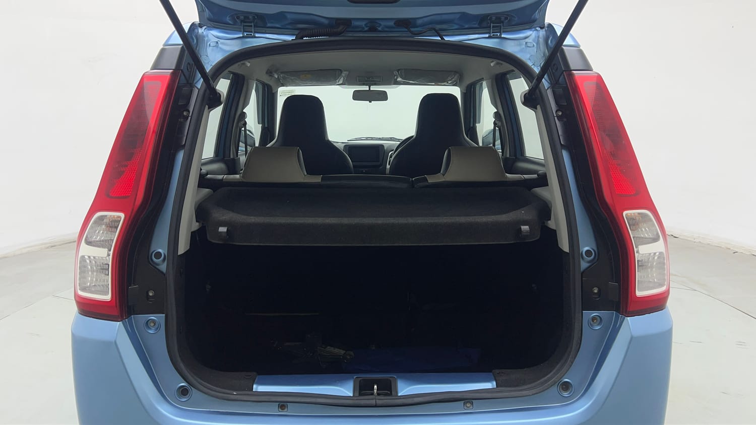 Used 2019 Maruti Suzuki Wagon R ZXi 1.2 AMT Petrol Automatic interior DICKY INSIDE VIEW
