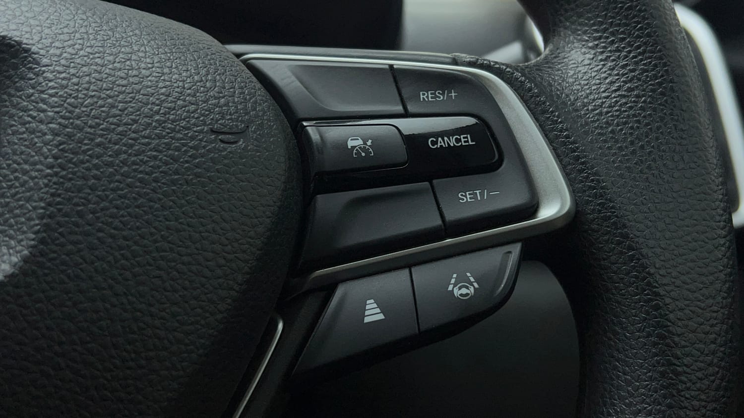 Used 2024 Honda City VX Petrol MT Petrol Manual top_features Cruise control