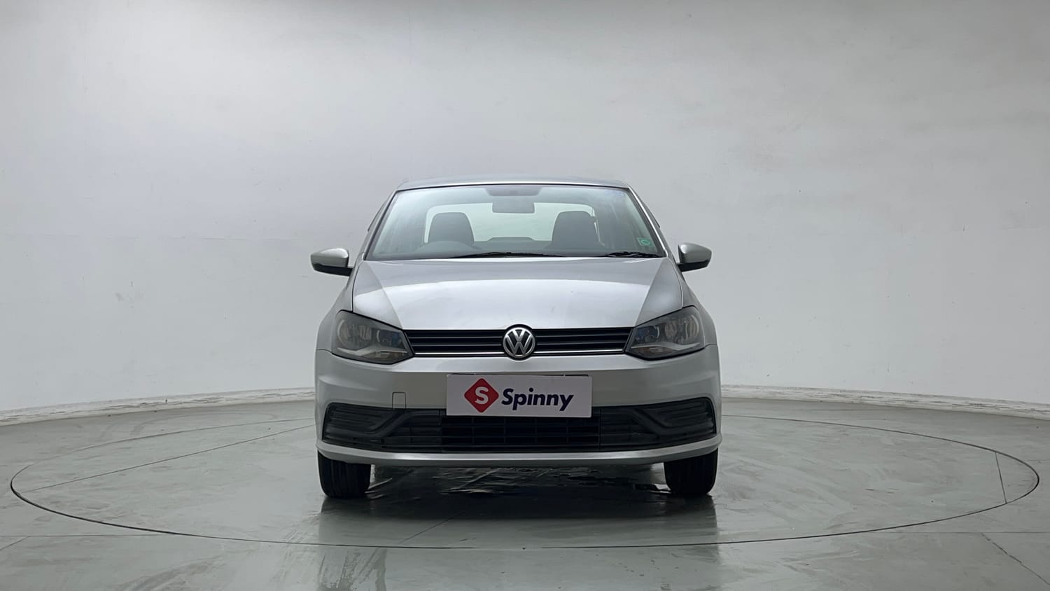 Used 2018 Volkswagen Ameo Trendline 1.0L (P) Petrol Manual exterior FRONT VIEW