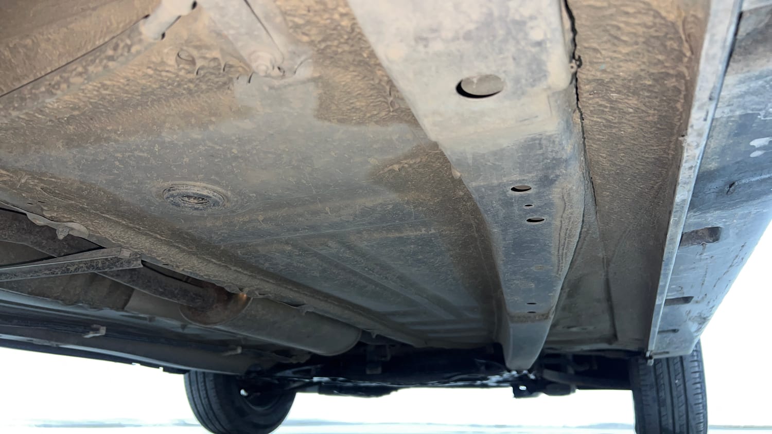 Used 2017 Maruti Suzuki Baleno Delta 1.2 Petrol Manual extra REAR RIGHT UNDERBODY VIEW