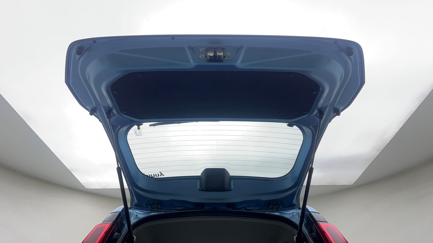 Used 2019 Maruti Suzuki Wagon R ZXi 1.2 AMT Petrol Automatic interior DICKY DOOR OPEN VIEW