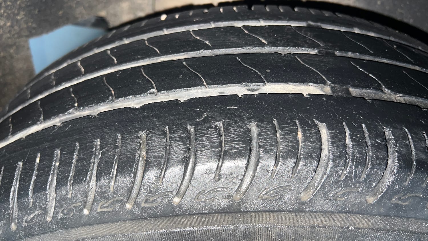Used 2021 Maruti Suzuki Baleno Sigma Petrol Manual tyres RIGHT REAR TYRE TREAD VIEW