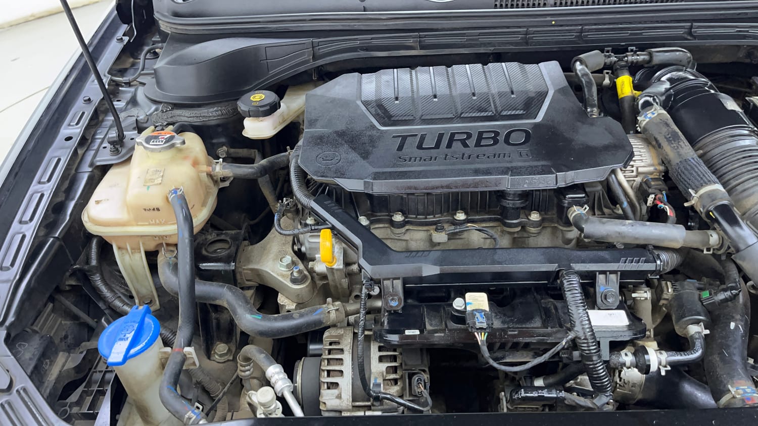 Used 2024 Hyundai Verna SX (O) 1.5 Turbo Petrol DCT Petrol Automatic engine ENGINE RIGHT SIDE VIEW