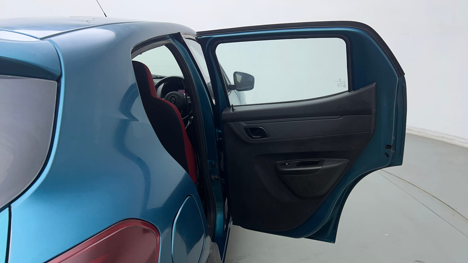 Used 2021 Renault Kwid RXT 1.0 AMT (O) Petrol Automatic interior RIGHT REAR DOOR OPEN VIEW