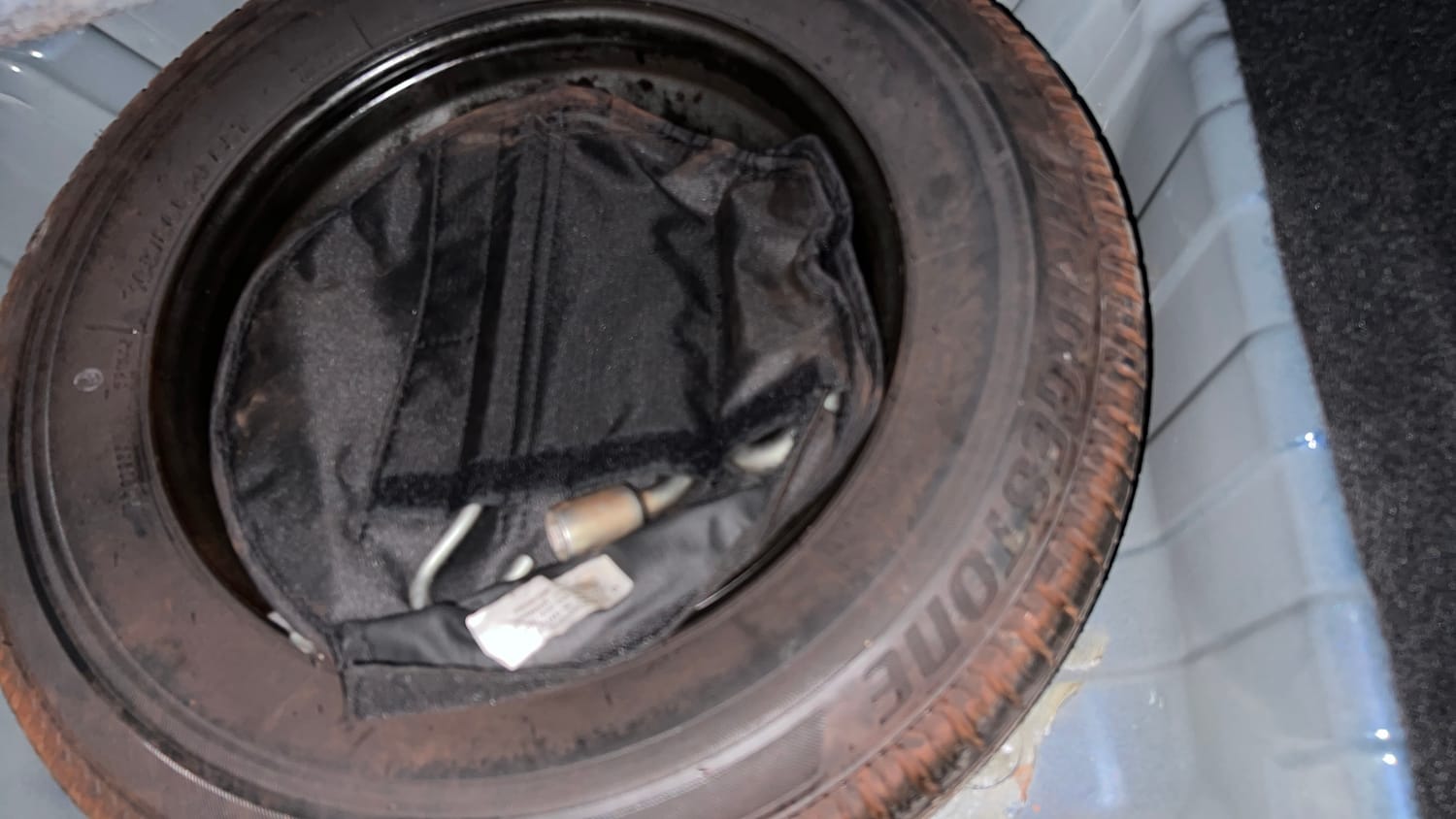 Used 2023 Tata Altroz XZ Diesel Diesel Manual tyres SPARE TYRE VIEW
