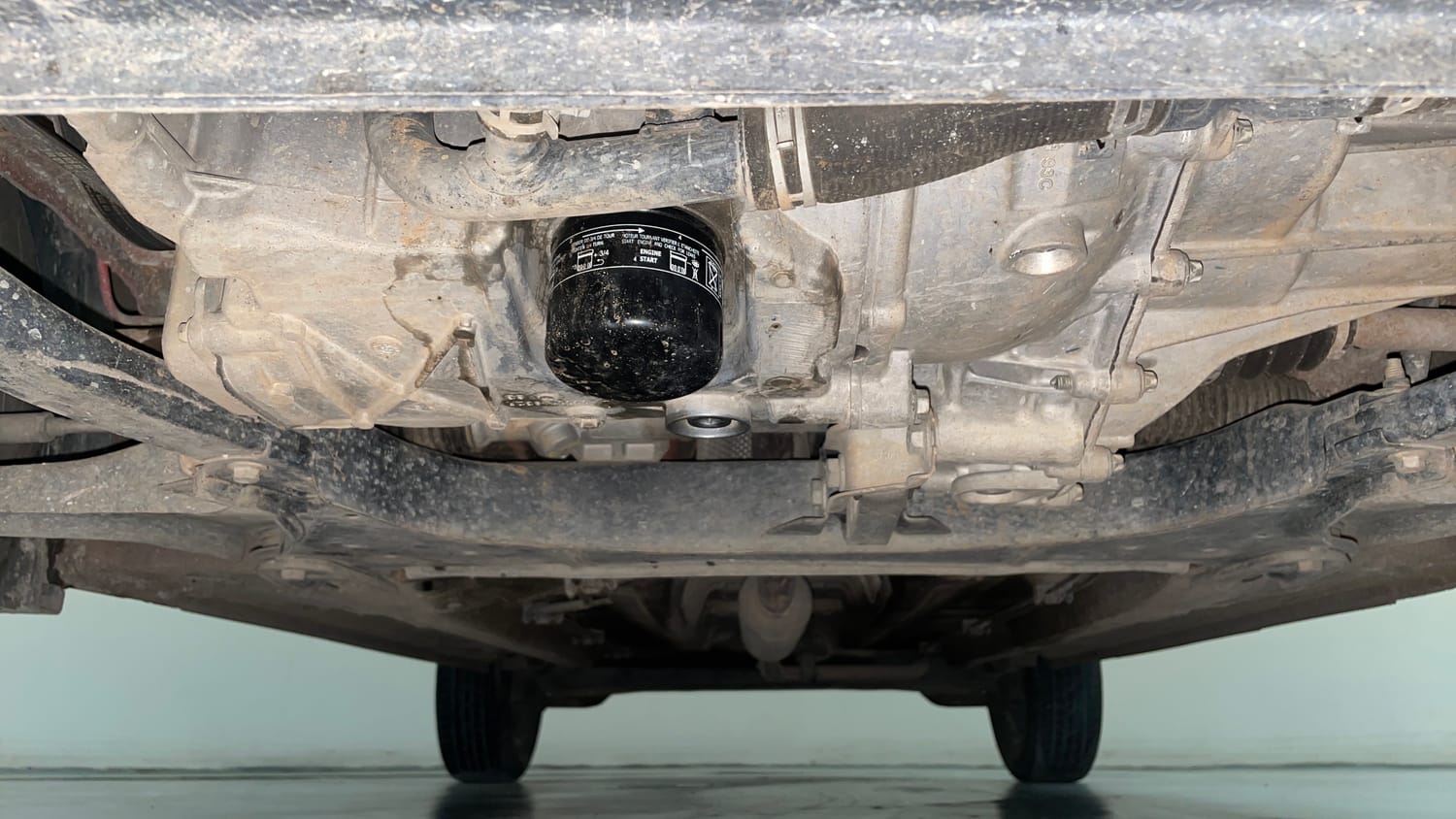 Used 2023 Renault Kiger RXT MT Petrol Manual extra FRONT LEFT UNDERBODY VIEW