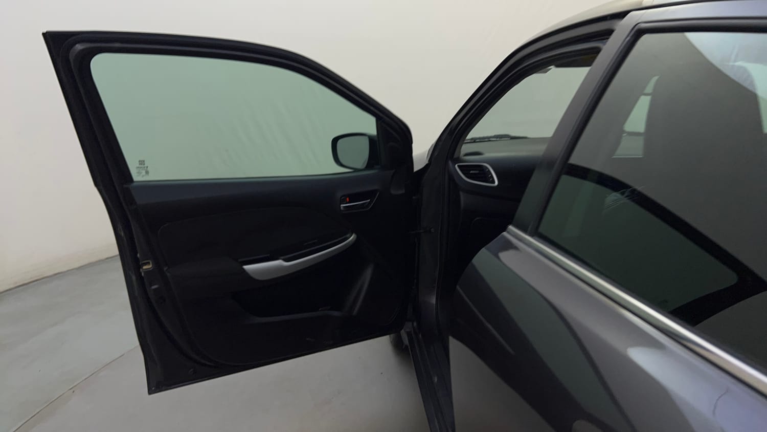 Used 2018 Maruti Suzuki Baleno Alpha 1.2 Petrol Manual interior LEFT FRONT DOOR OPEN VIEW