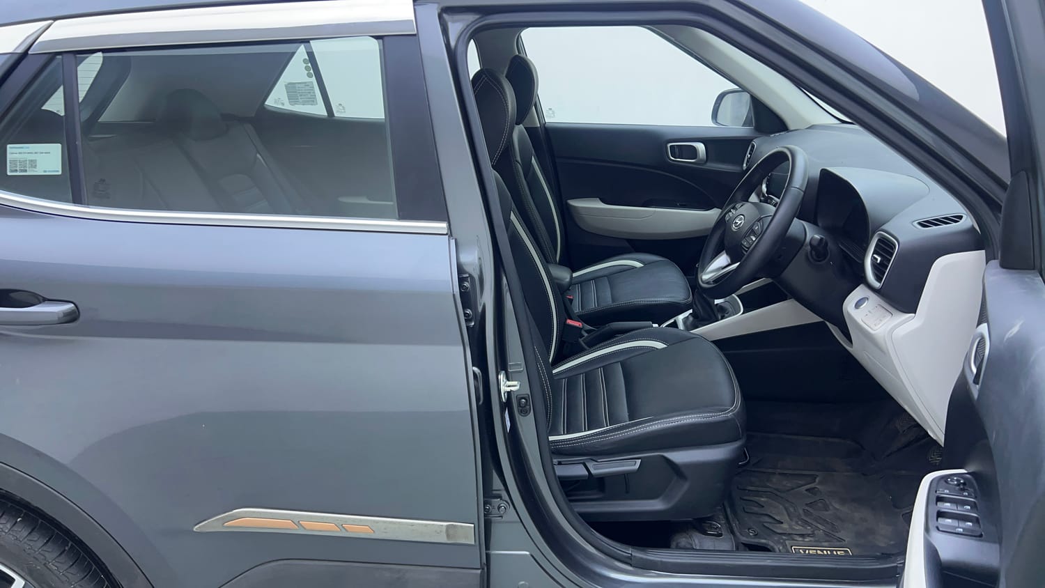 Used 2025 Hyundai Venue S (O) 1.2 Petrol Petrol Manual interior RIGHT SIDE FRONT DOOR CABIN VIEW