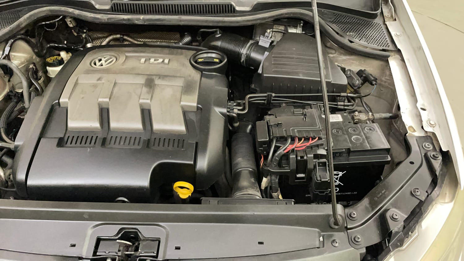 Used 2014 Volkswagen Polo Comfortline 1.2L (D) Diesel Manual engine ENGINE LEFT SIDE VIEW