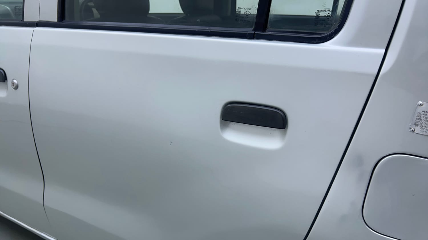 Used 2016 Maruti Suzuki Wagon R LXI CNG Cng Manual dents MINOR DENT