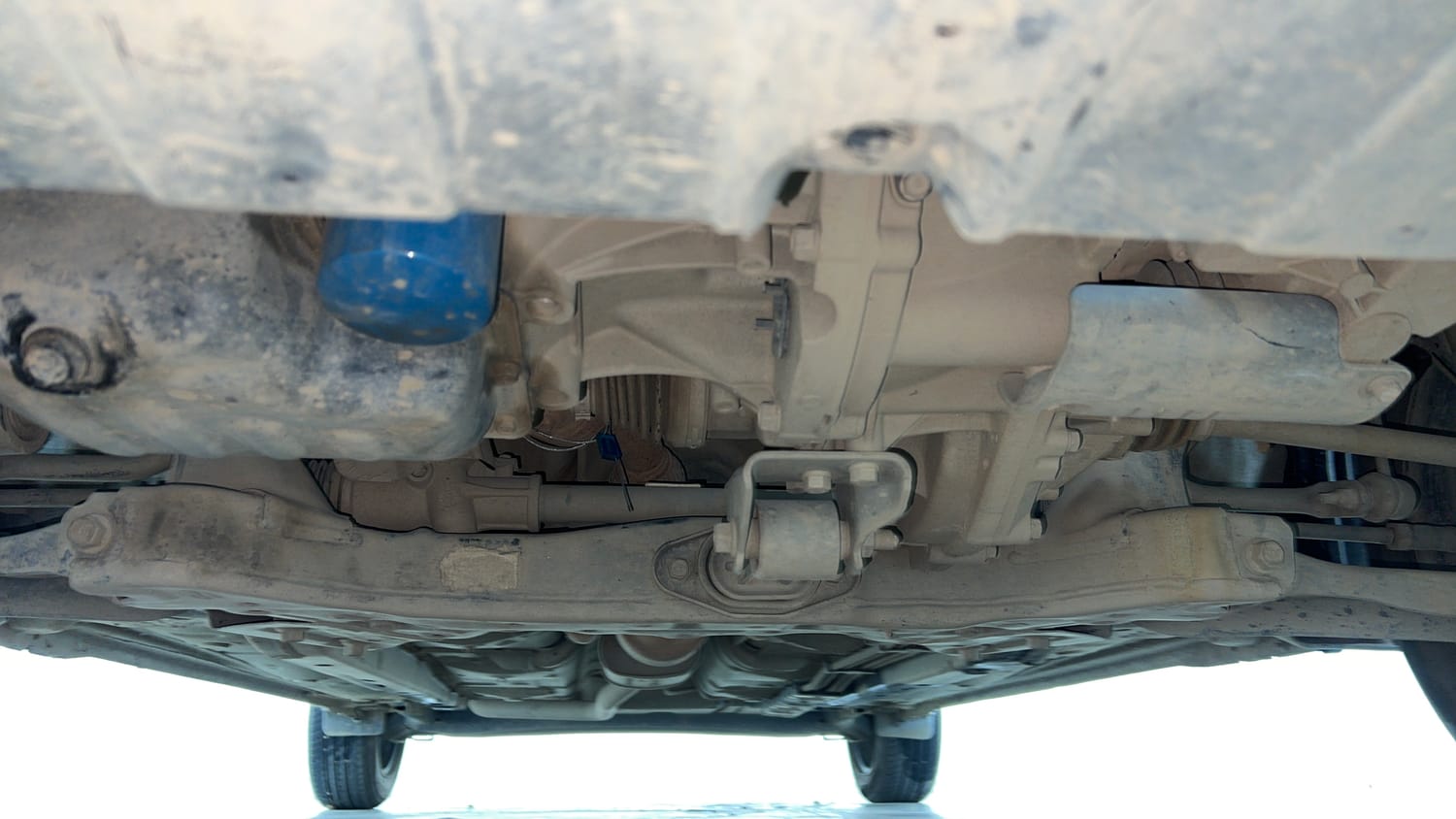 Used 2021 Hyundai Aura S 1.2 AMT Petrol Petrol Automatic extra FRONT LEFT UNDERBODY VIEW