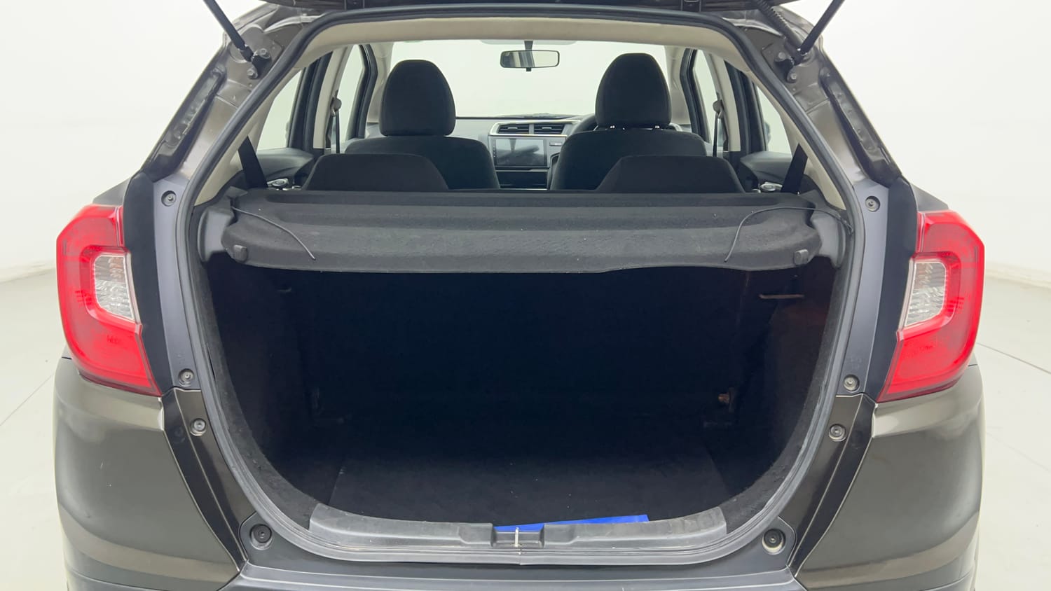 Used 2018 Honda WR-V VX MT Petrol Petrol Manual interior DICKY INSIDE VIEW