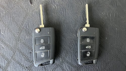 Used 2023 Volkswagen Taigun Topline 1.0 TSI MT Petrol Manual extra CAR KEY VIEW