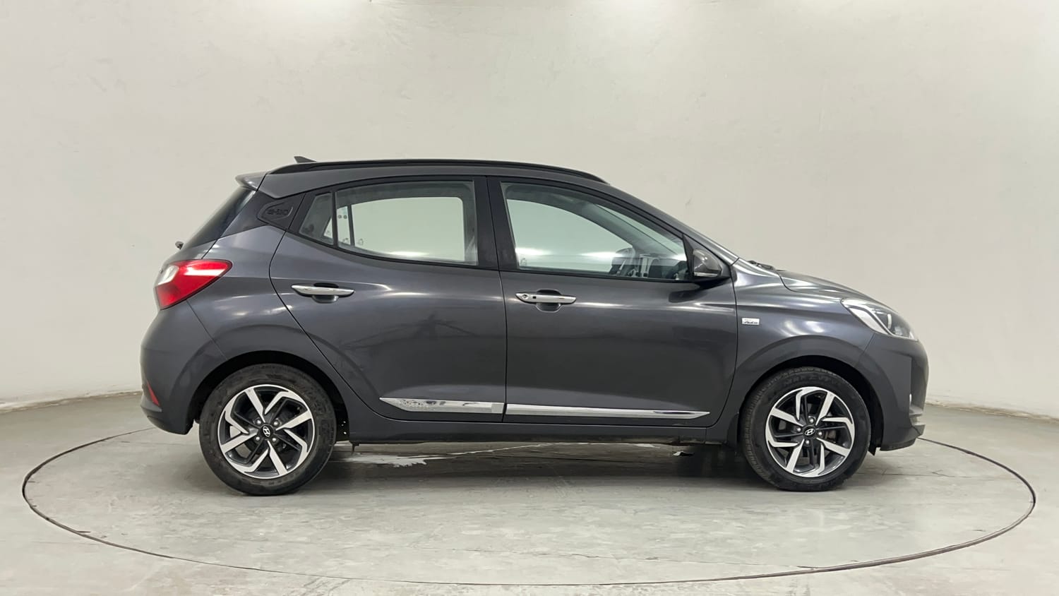 Used 2021 Hyundai Grand i10 Nios Sportz AMT 1.2 Kappa VTVT Petrol Automatic exterior RIGHT SIDE VIEW