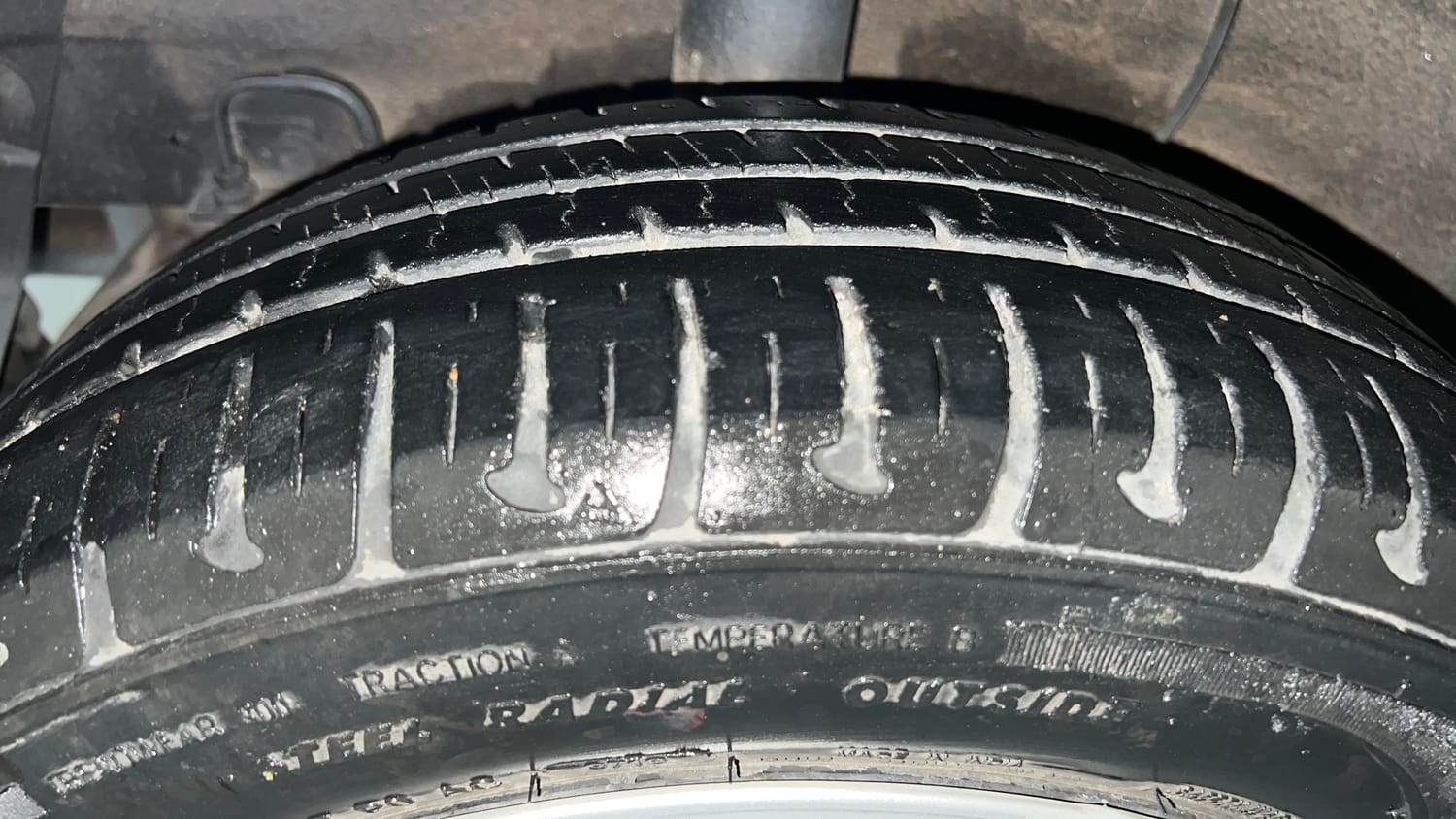 Used 2018 Hyundai Grand i10 Sportz 1.2 Kappa VTVT Petrol Manual tyres RIGHT REAR TYRE TREAD VIEW