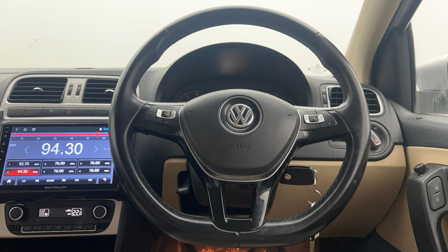 Used 2014 Volkswagen Polo Trendline 1.2L (P) Petrol Manual interior STEERING VIEW