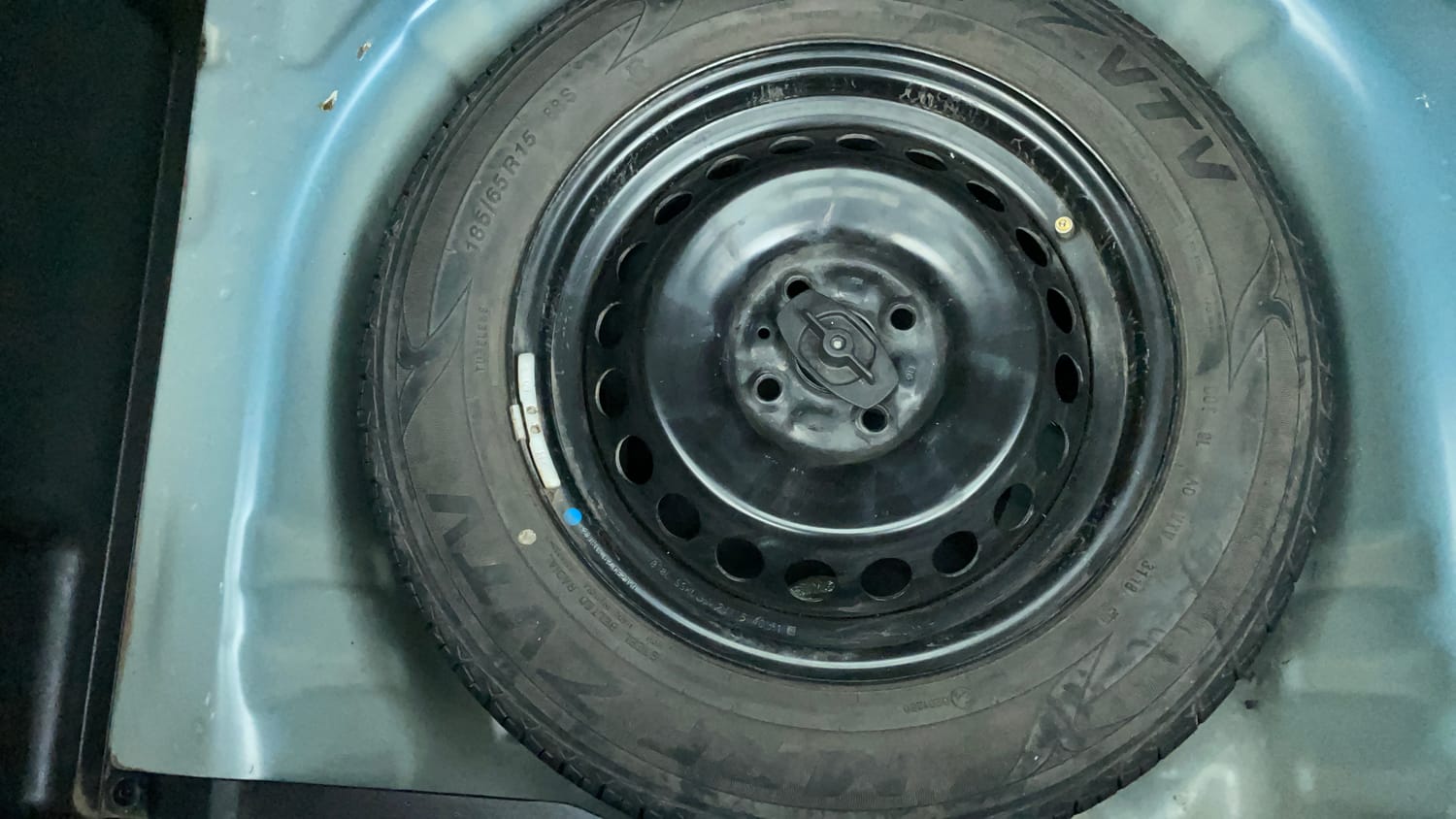 Used 2018 Maruti Suzuki Baleno Delta 1.2 Petrol Manual tyres SPARE TYRE VIEW