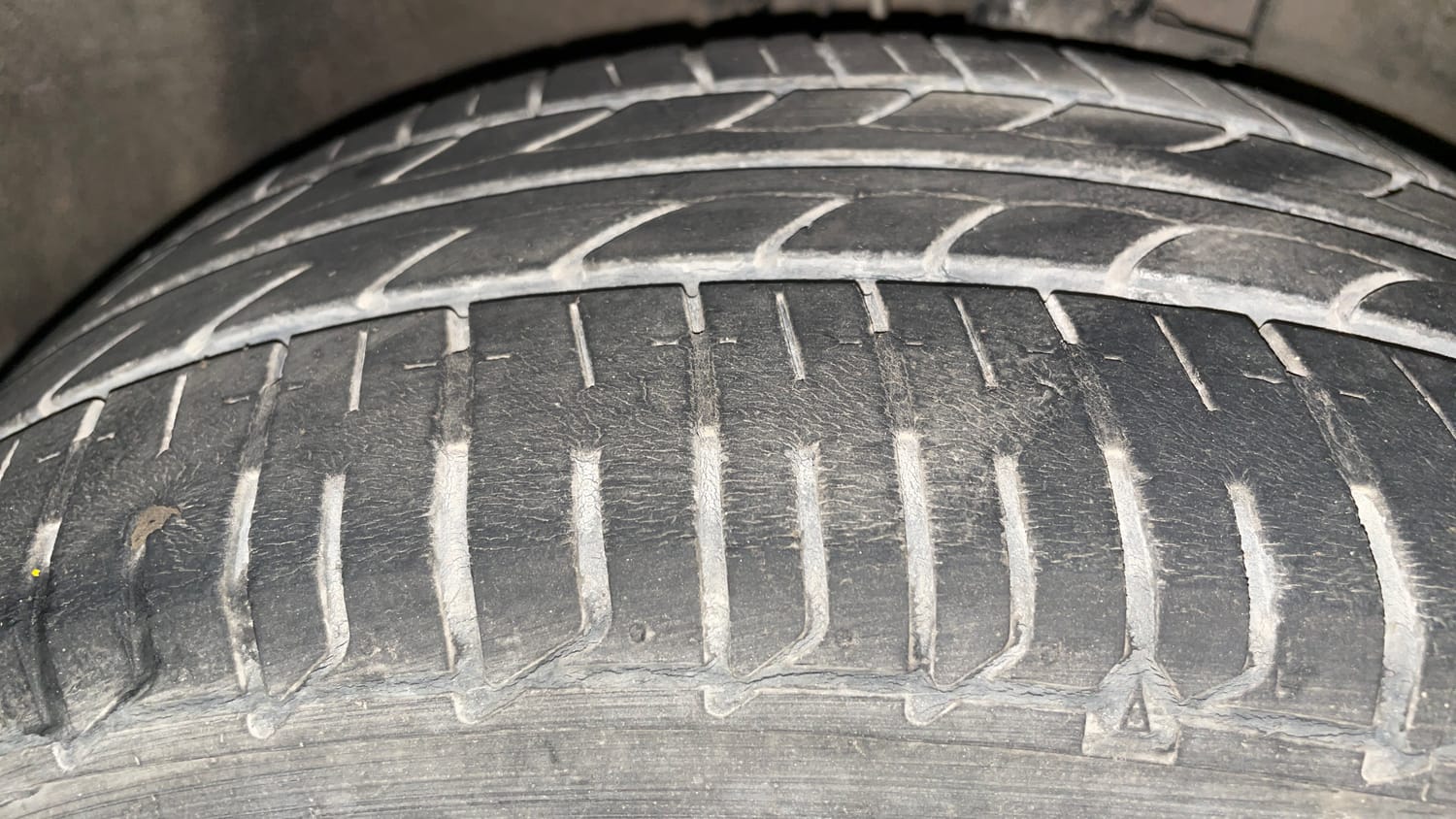 Used 2016 Hyundai i20 Active 1.2 SX Petrol Manual tyres RIGHT FRONT TYRE TREAD VIEW
