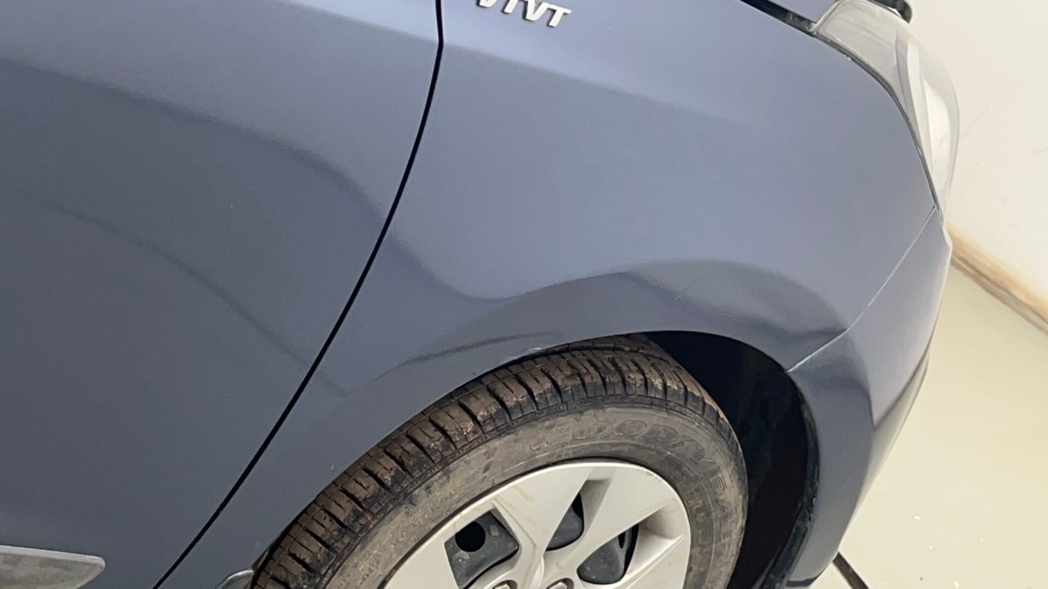 Used 2015 Hyundai Xcent S 1.2 Petrol Manual dents MINOR SCRATCH