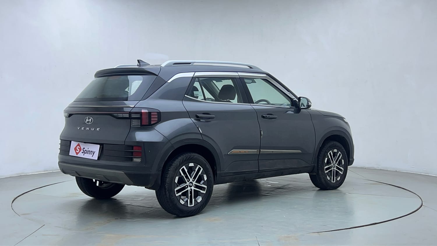 Used 2025 Hyundai Venue S (O) 1.2 Petrol Petrol Manual exterior RIGHT REAR CORNER VIEW