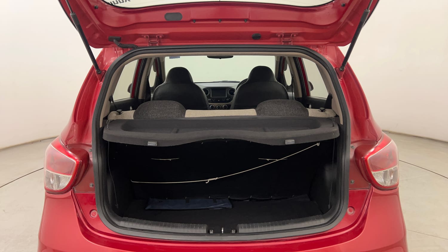 Used 2017 Hyundai Grand i10 Sportz (O) 1.2 Kappa VTVT Petrol Manual interior DICKY INSIDE VIEW