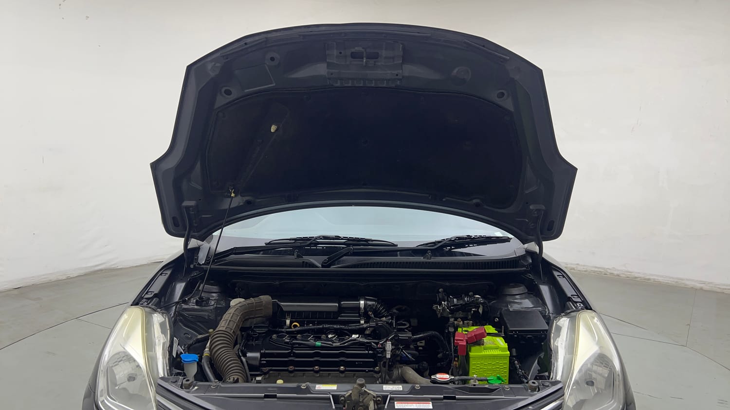 Used 2017 Maruti Suzuki Baleno Delta 1.2 Petrol Manual engine ENGINE & BONNET OPEN FRONT VIEW