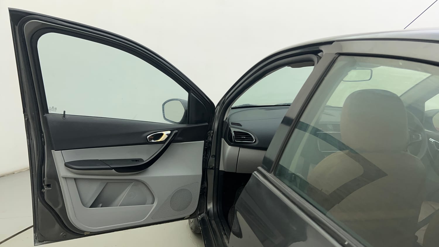 Used 2020 Tata Tiago Revotron XZ Plus Petrol Manual interior LEFT FRONT DOOR OPEN VIEW