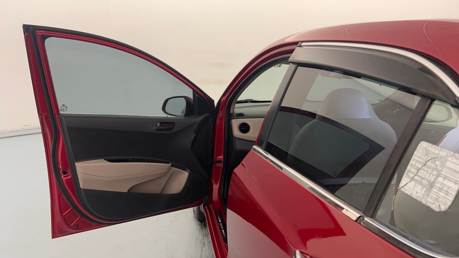 Used 2019 Hyundai Xcent S Petrol Manual interior LEFT FRONT DOOR OPEN VIEW
