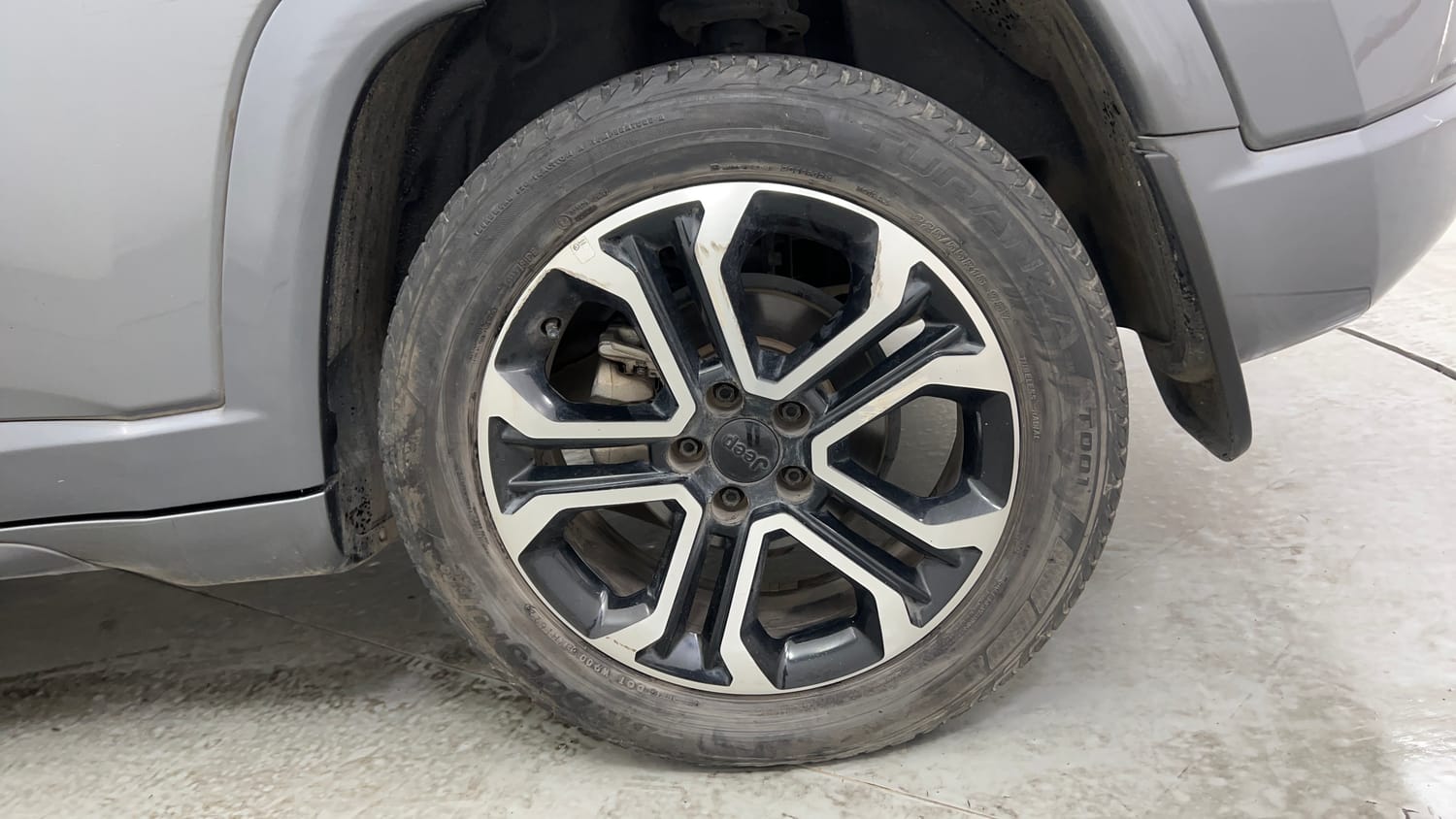 Used 2022 Jeep Compass Model S (O) 1.4 Petrol DCT Petrol Automatic tyres LEFT REAR TYRE RIM VIEW