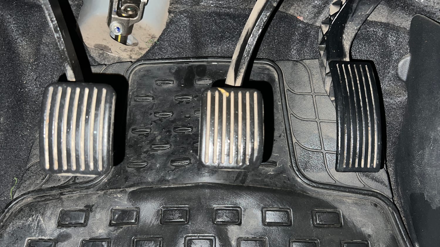 Used 2018 Hyundai Grand i10 Sportz 1.2 Kappa VTVT Petrol Manual interior PEDALS VIEW