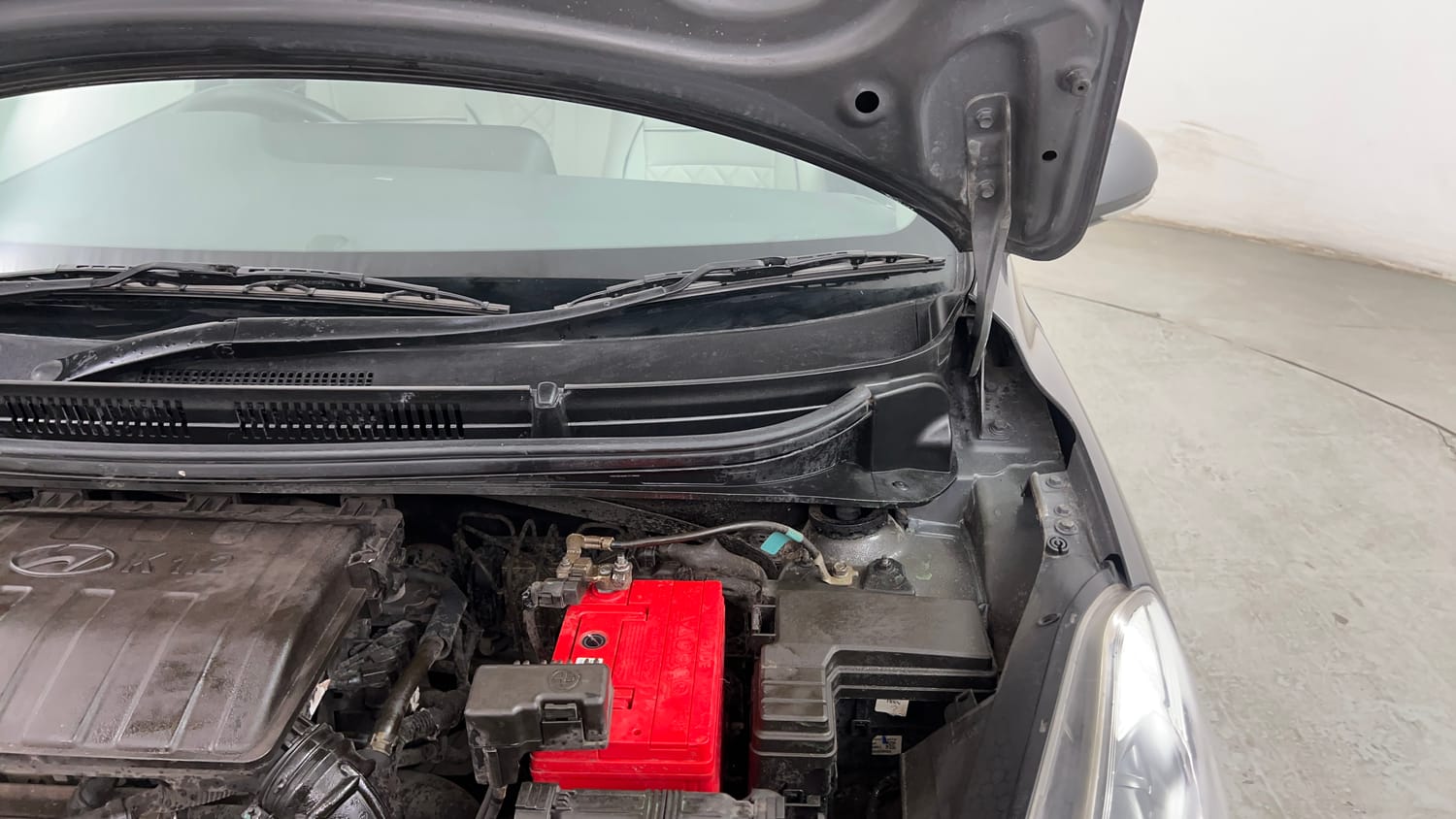 Used 2021 Hyundai Grand i10 Nios Sportz AMT 1.2 Kappa VTVT Petrol Automatic engine ENGINE LEFT SIDE HINGE & APRON VIEW